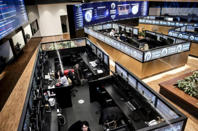 Borsa günün ilk yarısında yükseldi