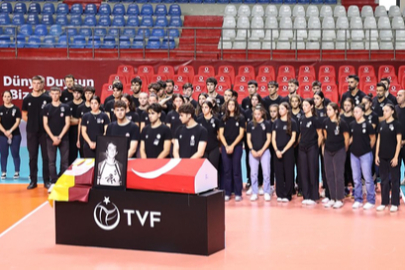 Türk voleybolunun duayen isimlerinden Enver Göçener, son yolculuğuna uğurlandı