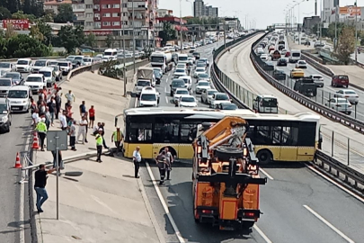 Avcılar'da İETT otobüsü kaza yaptı