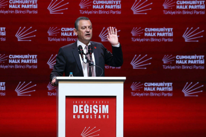 CHP Genel Başkanı Özel, partisinin 