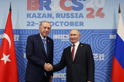 CUMHURBAŞKANI ERDOĞAN KAZAN'DA PUTİN İLE GÖRÜŞTÜ
