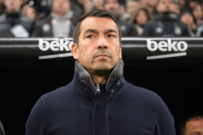 Beşiktaş'ta Giovanni van Bronckhorst dönemi sona erdi