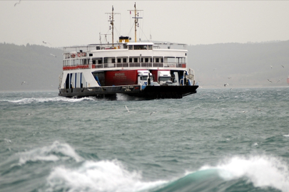 Olumsuz hava şartları Feribot seferlerini aksatıyor
