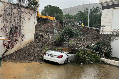 Bodrum'da sağanak hasara yol açtı