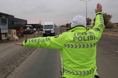 2,5 MİLYON ARAÇ DENETLENDİ