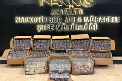 Antalya'da 235 bin sentetik ecza ele geçirildi