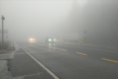 Bolu Dağı'nda sis görüş mesafesini düşürdü