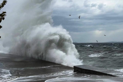 Meteorolojiden Doğu Karadeniz için fırtına uyarısı