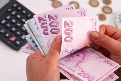 Emeklilere zam farkı bugün yatacak