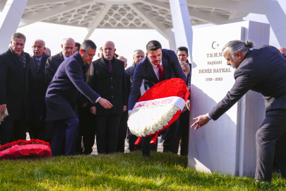 Eski CHP Genel Başkanı Baykal anıldı