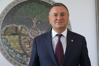 Lütfü Savaş, CHP kurultayının iptali için dava açtı