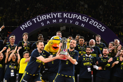 ŞAMPİYON FENERBAHÇE BEKO