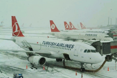 KAR NEDENİYLE İSTANBUL’DA BAZI UÇAK SEFERLERİ İPTAL EDİLDİ