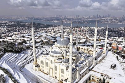 İSTANBUL'DA KAR TATİLİ UZADI MI?