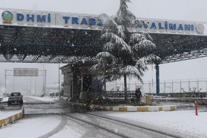 Karadeniz'de hava ulaşımına kar engeli