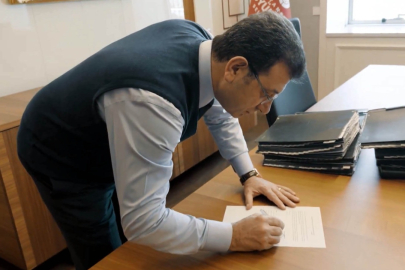 İMAMOĞLU, ÖN SEÇİM İÇİN  ADAYLIK BAŞVURUSUNU YAPTI