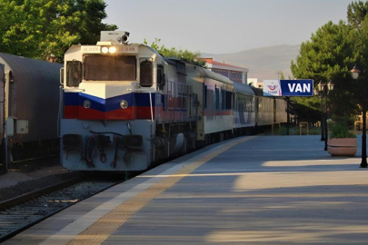 Tahran-Van tren biletleri satışa çıkıyor