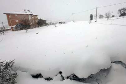 Meteoroloji'den 2 kente "yoğun kar" uyarısı