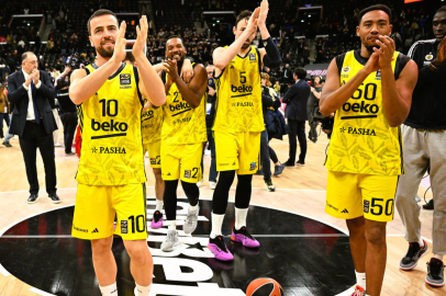 FENERBAHÇE BEKO'DAN TARİHE  GEÇEN RİBAUNT PERFORMANSI