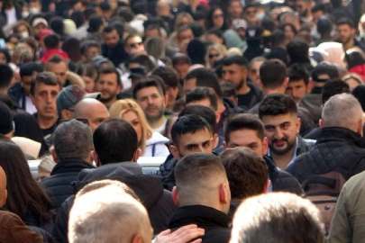 Türkiye'de kadınlar erkeklerden daha uzun yaşıyor
