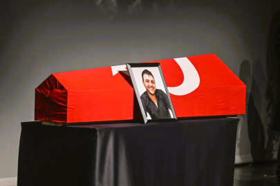 OYUNCU ŞİNASİ YURTSEVER SON  YOLCULUĞUNA UĞURLANDI