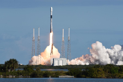 SpaceX, casus uydusu "NROL-57"yi uzaya gönderdi
