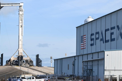 SpaceX, kutup bölgesini araştırmak için uzay görevi başlattı