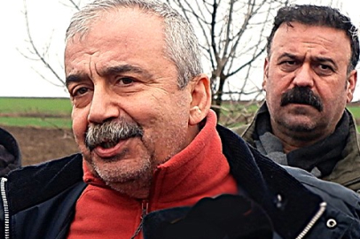SIRRI BEY, ACİLE GELDİĞİNDE  ŞİKAYETİNİ SÖYLEYİP YERE YIĞILDI