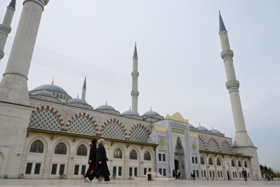 Büyük Çamlıca Cami 6 yaşında