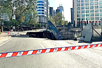 İSTANBUL SARIYER'DE YOL ÇÖKTÜ