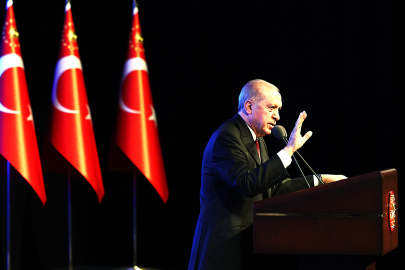 ERDOĞAN: MUHALEFET GÖZLERİNE BANT ÇEKMİŞ
