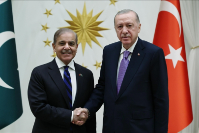 ERDOĞAN, PAKİSTAN BAŞBAKANI ŞERİF İLE GÖRÜŞTÜ