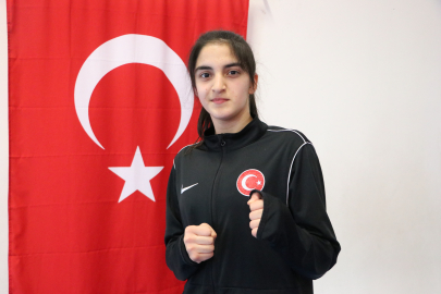 MİLLİ TAEKWONDOCU BERFİN AVCI DÜNYA ŞAMPİYONASINA KİLİTLENDİ