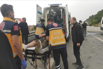 BURSA'DA KAZA: 12 KİŞİ YARALANDI