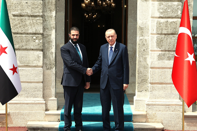 Erdoğan, Suriye Cumhurbaşkanı Şara ile görüştü