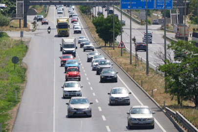 Yollarda bayram tatilinden dönüş yoğunluğu başladı