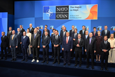 Erdoğan, NATO aile fotoğrafı çekimine katıldı