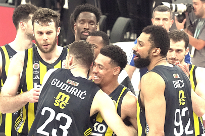 Fenerbahçe, Avrupa’dan sonra TBL şampiyonluğu için parkede