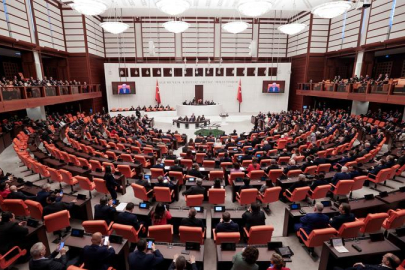 TBMM'nin çalışma süresi uzatıldı